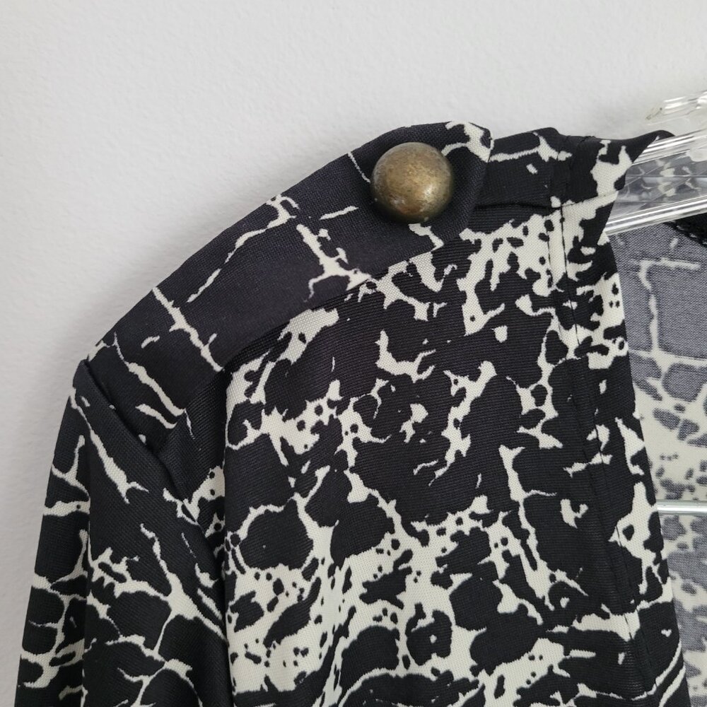 Dress - Picture 6 of 6